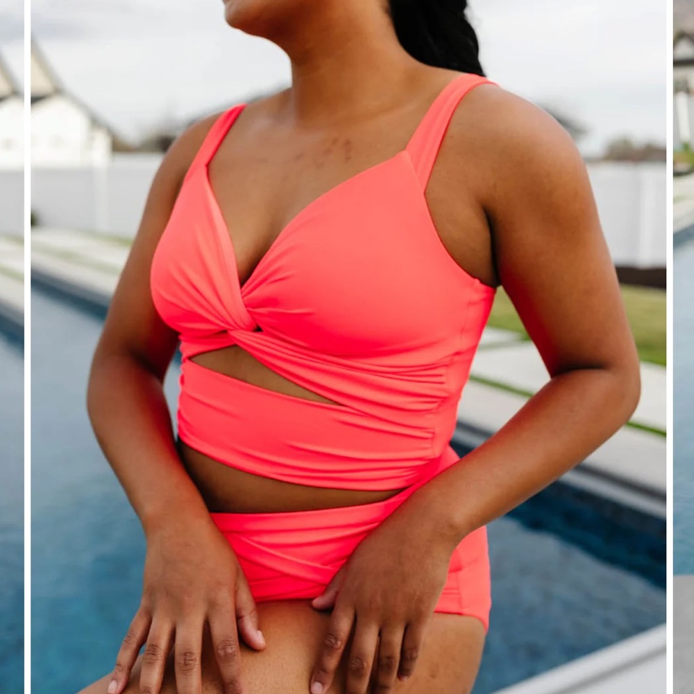 KIAVA TIMELESS CROP TOP IN SWIM